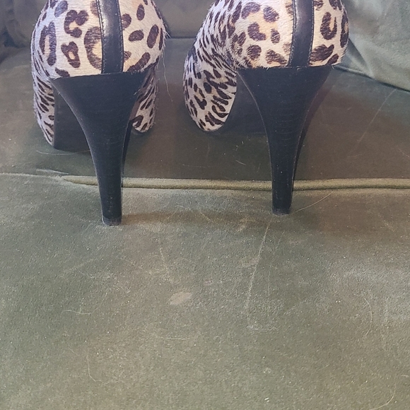Kenneth Cole calf hair pumps sz 9.5 - Picture 4 of 6